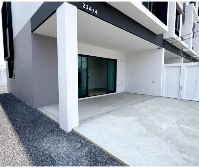 Home Office เฉลิมพระเกียรติ รัชกาลที่ 9 https://listing.homelink.in.th/property/home-office-เฉลิมพระเกียรติ